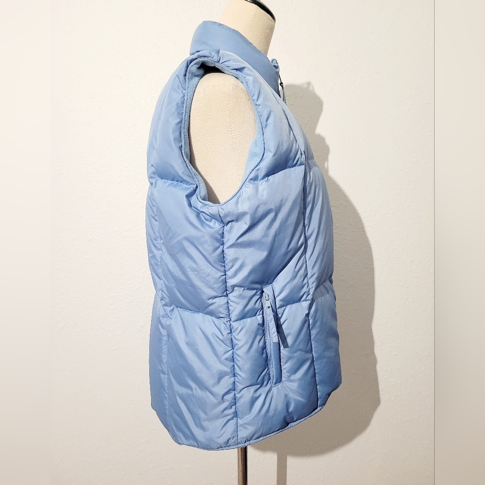 NWT Old Navy Puffer Vest Womens Medium Blue Quilted Zip Lightweight Coat - Picture 4 of 11